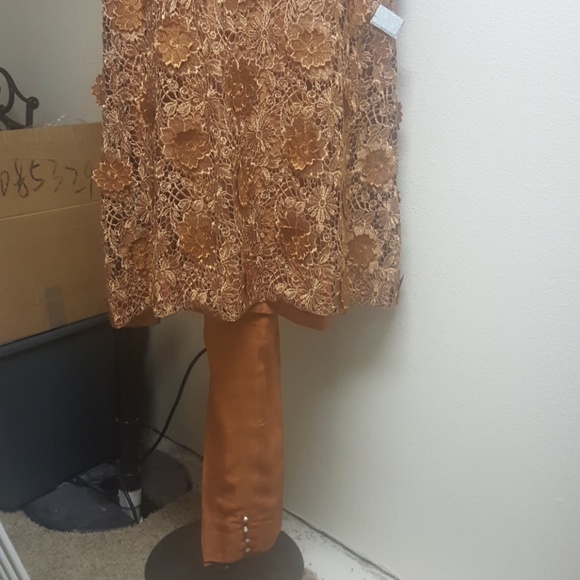 3 piece set with beautiful lace poncho - Picture 2 of 6